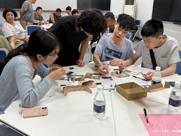 10CD6BDA49E3FB9507585735E7D97061