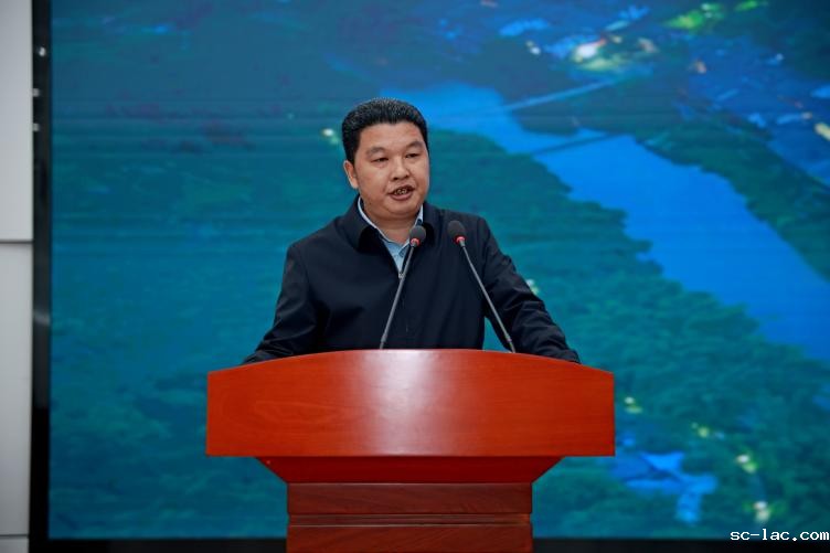 中山镇镇长潘明祥致辞